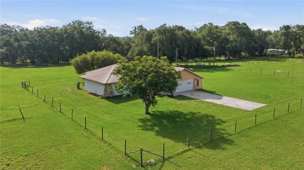 6681 CR 665 Bushnell, FL 33513