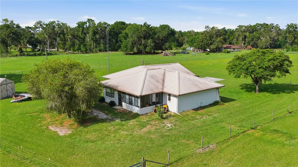 6681 CR 665 Bushnell, FL 33513