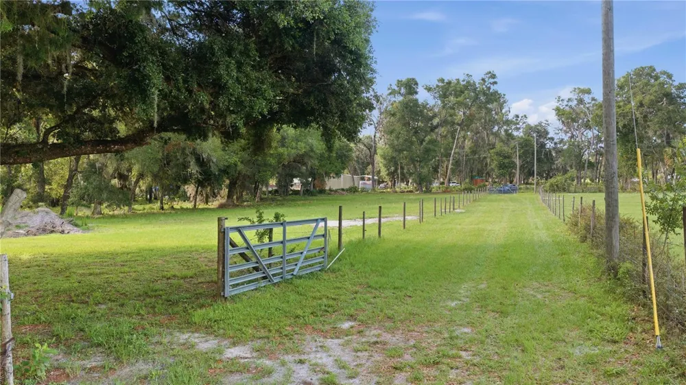 6681 CR 665 Bushnell, FL 33513