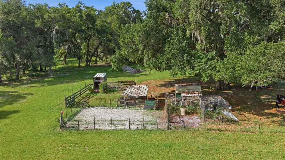 6681 CR 665 Bushnell, FL 33513