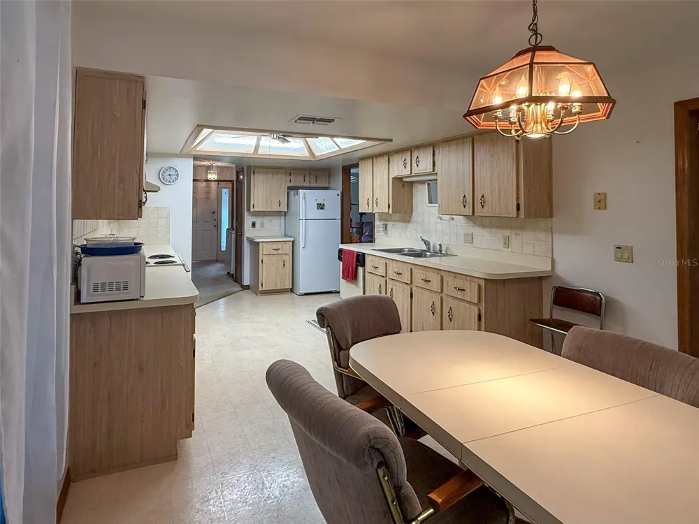 6681 CR 665 Bushnell, FL 33513