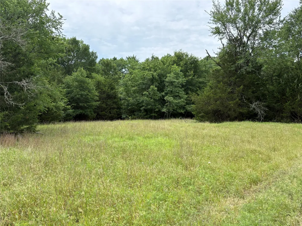2212 County Road 4128 Cumby, TX 75433