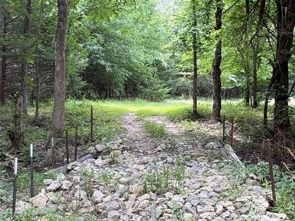 2212 County Road 4128 Cumby, TX 75433
