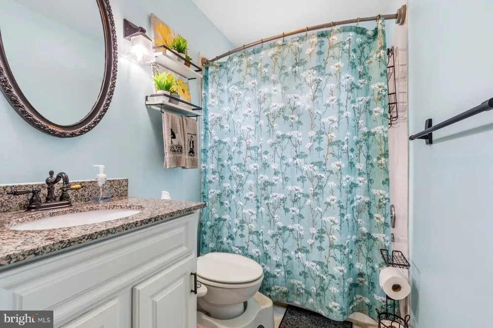 113 HOWARD DRIVE Williamstown, NJ 08094