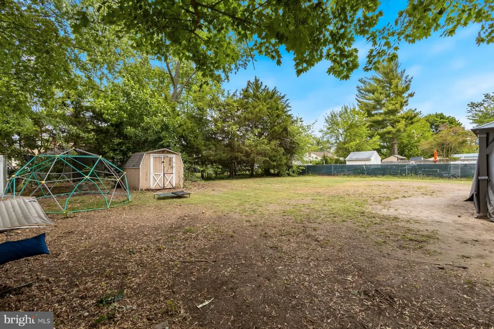 113 HOWARD DRIVE Williamstown, NJ 08094
