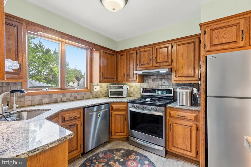 113 HOWARD DRIVE Williamstown, NJ 08094