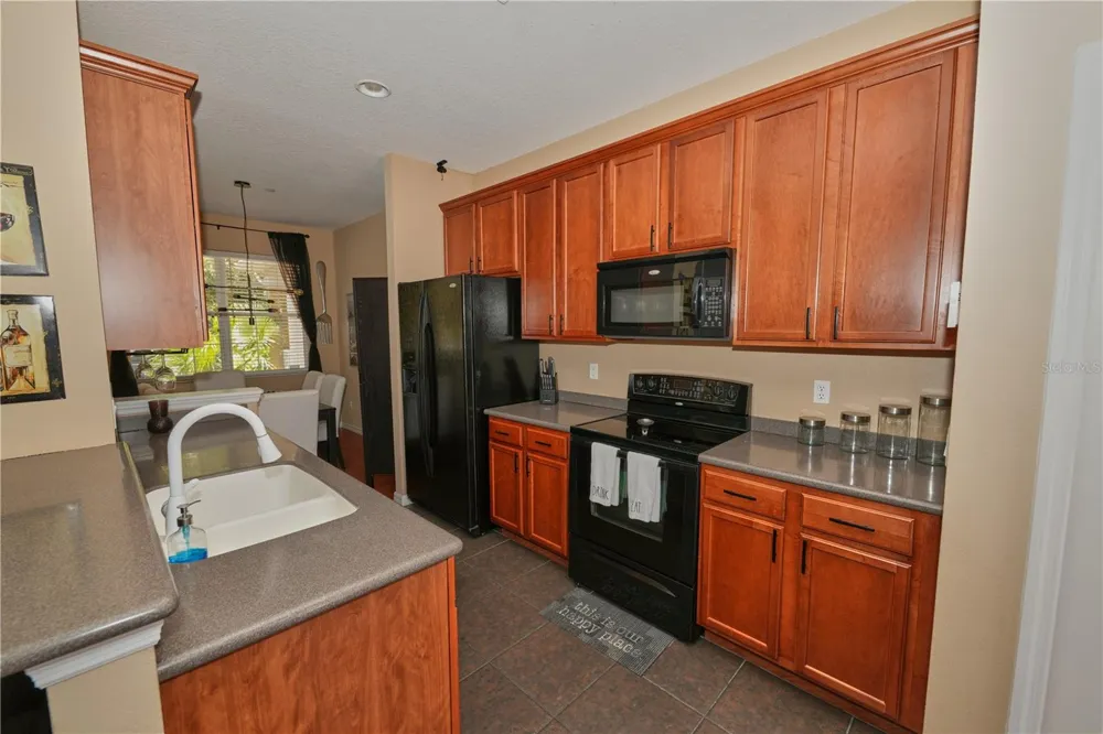 9135 CARDINAL MEADOW TRAIL Orlando, FL 32827