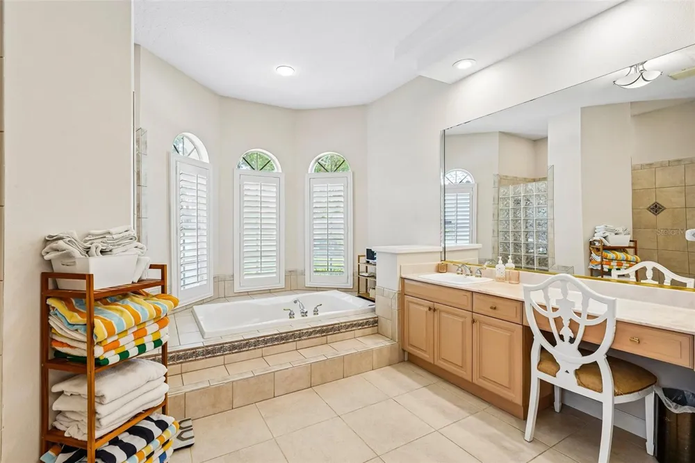 9039 WATERASH LANE Pinellas Park, FL 33782