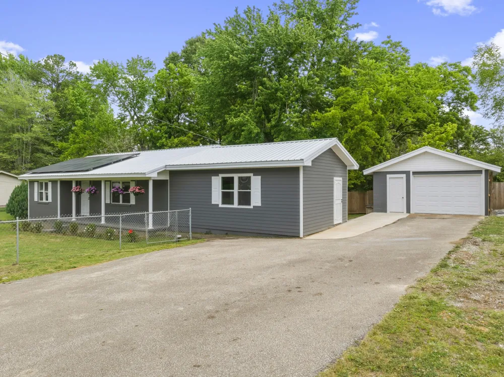 767 Georgia Ave S Parsons, TN 38363