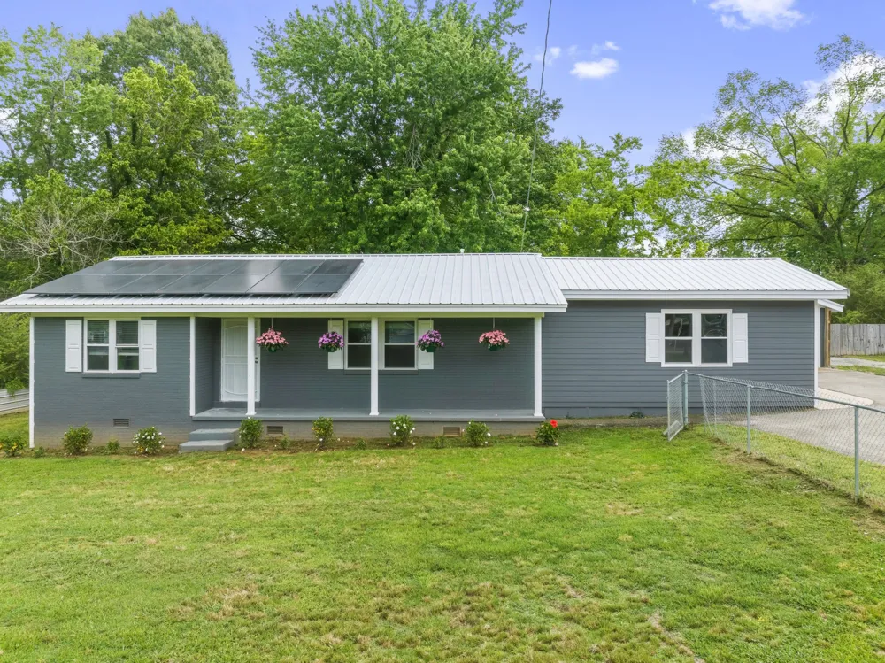 767 Georgia Ave S Parsons, TN 38363
