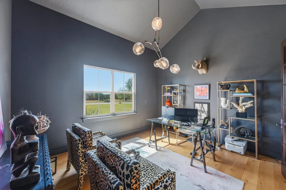 743 Drifting Wind Run Dripping Springs, TX 78620