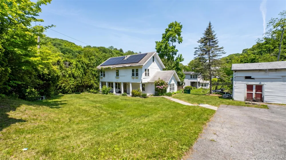 26 Crugers Avenue Croton-on-Hudson, NY 10520