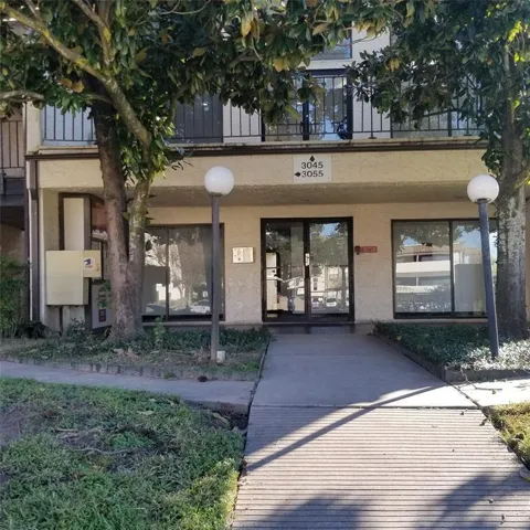 3045 Walnut Bend Lane #28