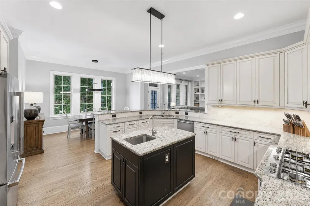 208 Tinkham Trail Cramerton, NC 28032