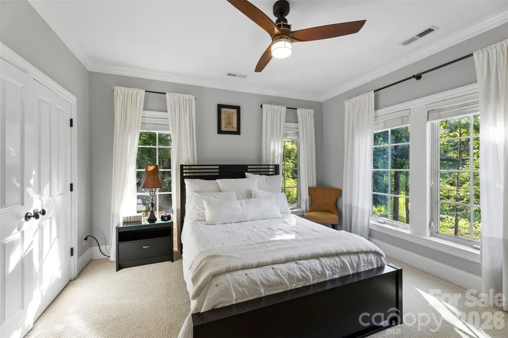 208 Tinkham Trail Cramerton, NC 28032