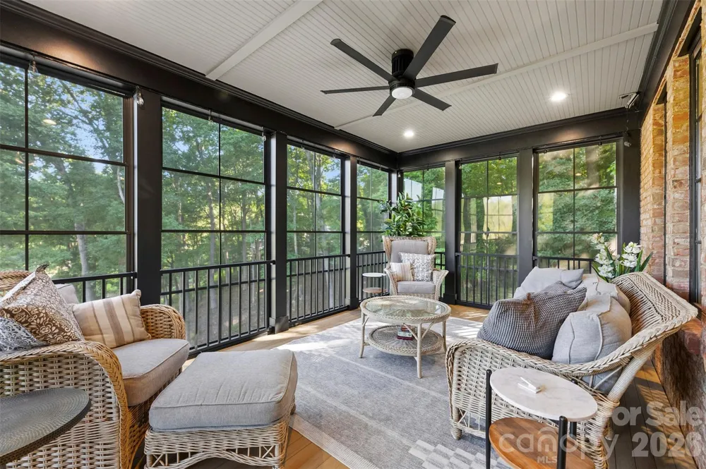 208 Tinkham Trail Cramerton, NC 28032