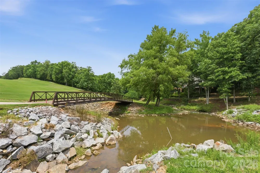 208 Tinkham Trail Cramerton, NC 28032