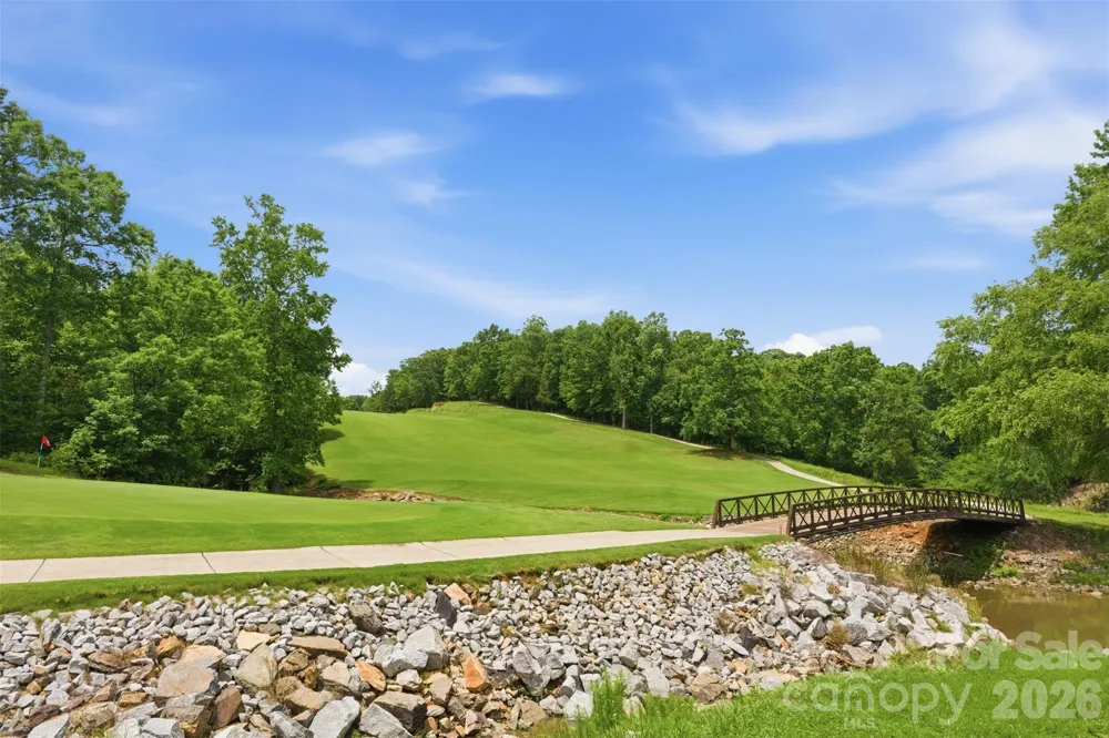 208 Tinkham Trail Cramerton, NC 28032