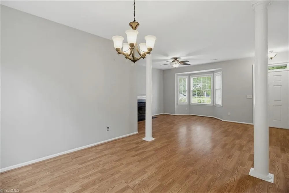 3113 Iron Gate Trail Jamestown, NC 27282