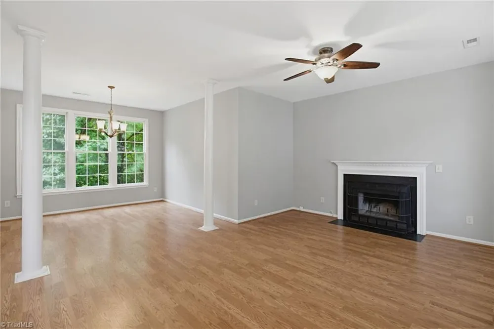 3113 Iron Gate Trail Jamestown, NC 27282