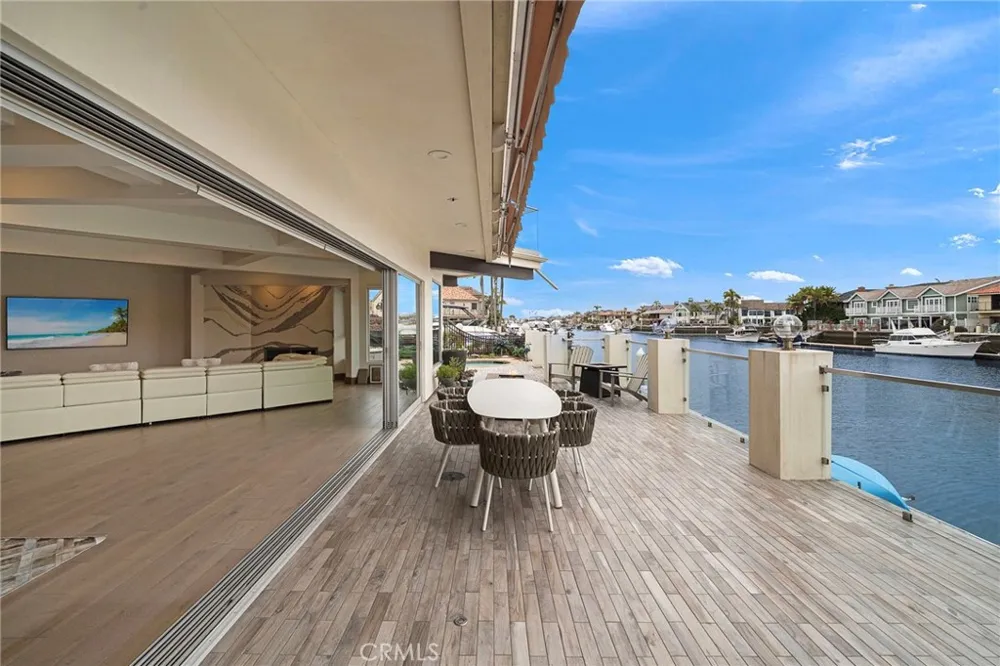 3701 Escapade Huntington Beach, CA 92649