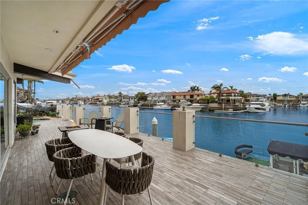 3701 Escapade Huntington Beach, CA 92649