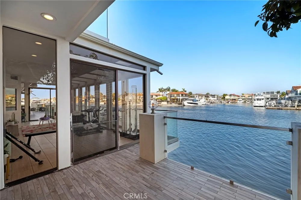 3701 Escapade Huntington Beach, CA 92649