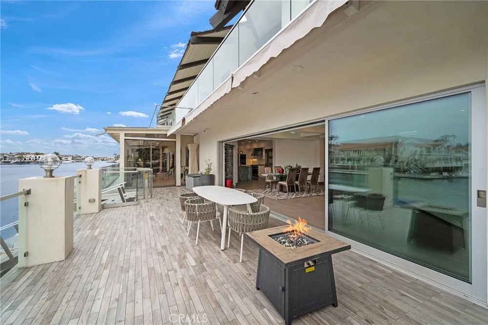 3701 Escapade Huntington Beach, CA 92649