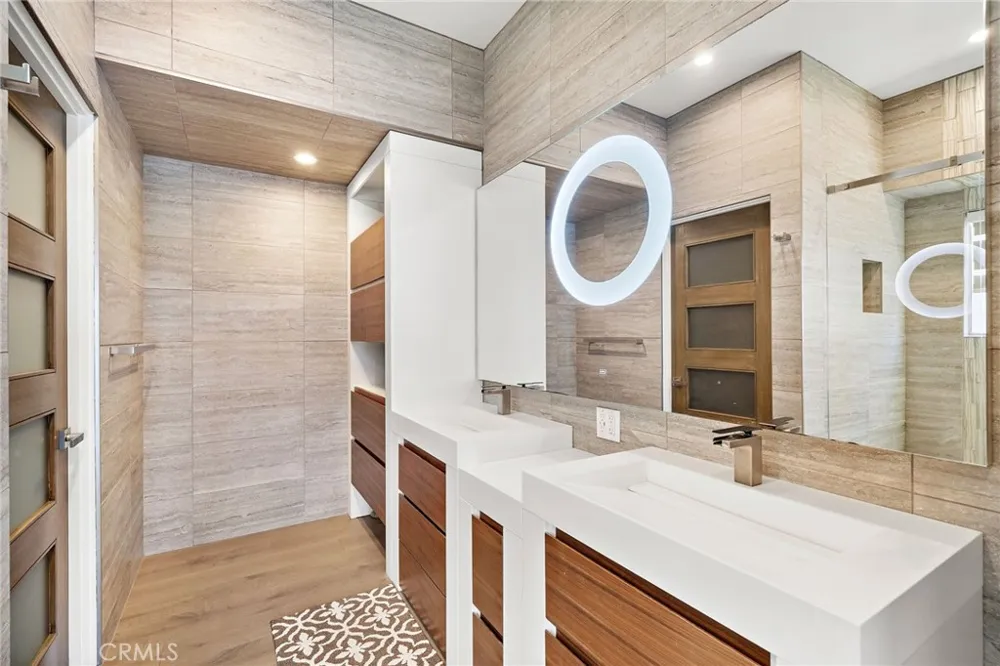3701 Escapade Huntington Beach, CA 92649
