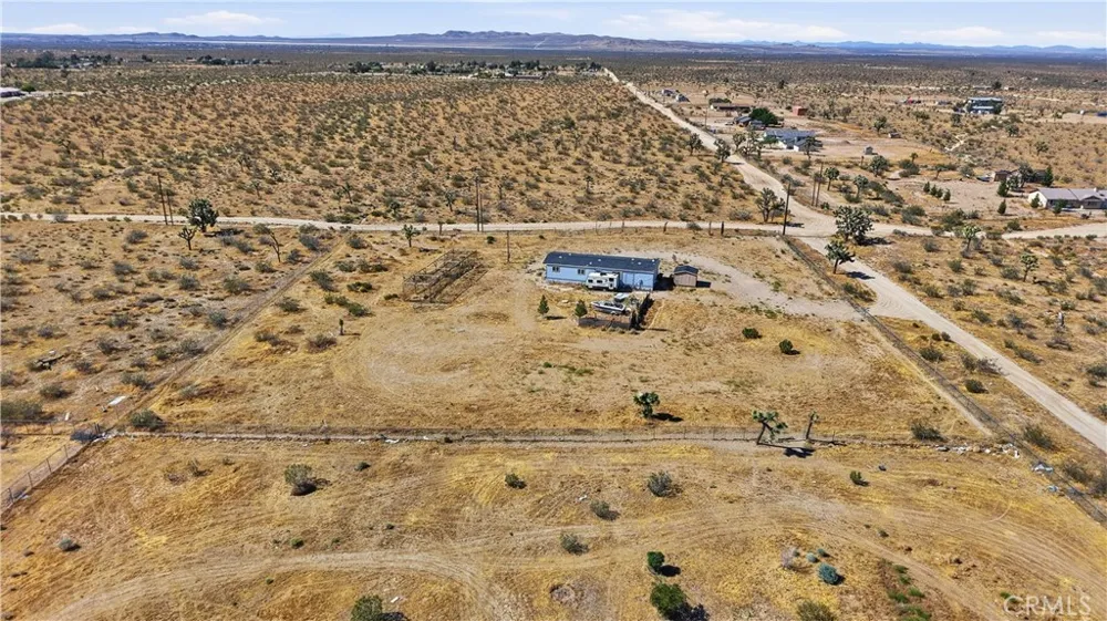 5885 Dos Palmas Phelan, CA 92371