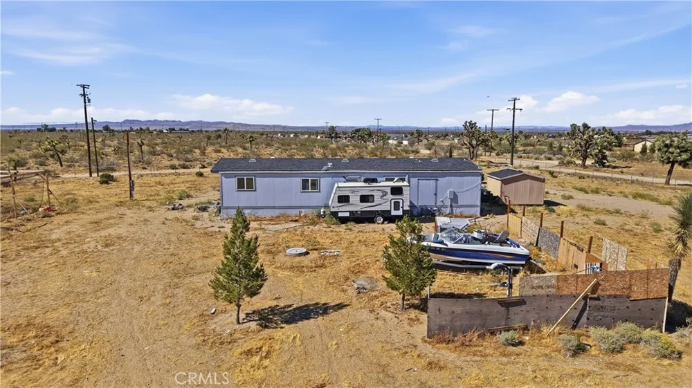 5885 Dos Palmas Phelan, CA 92371