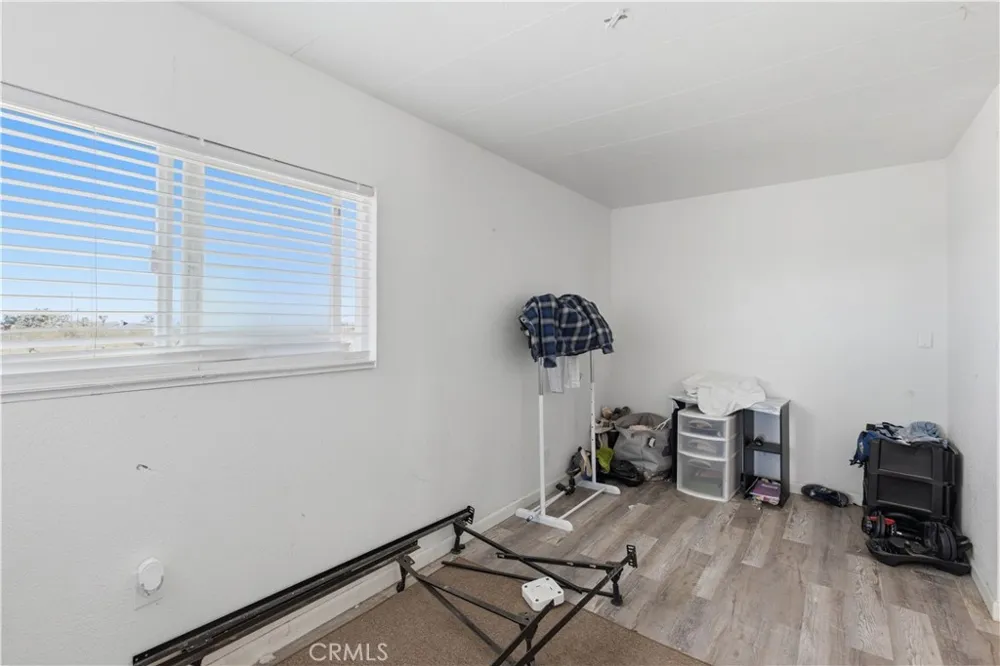 5885 Dos Palmas Phelan, CA 92371