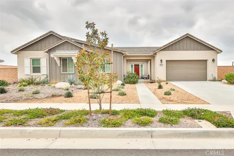 1112 W Empress