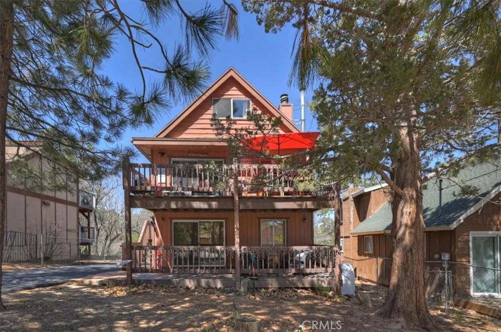 796 Orange Sugarloaf, CA 92386