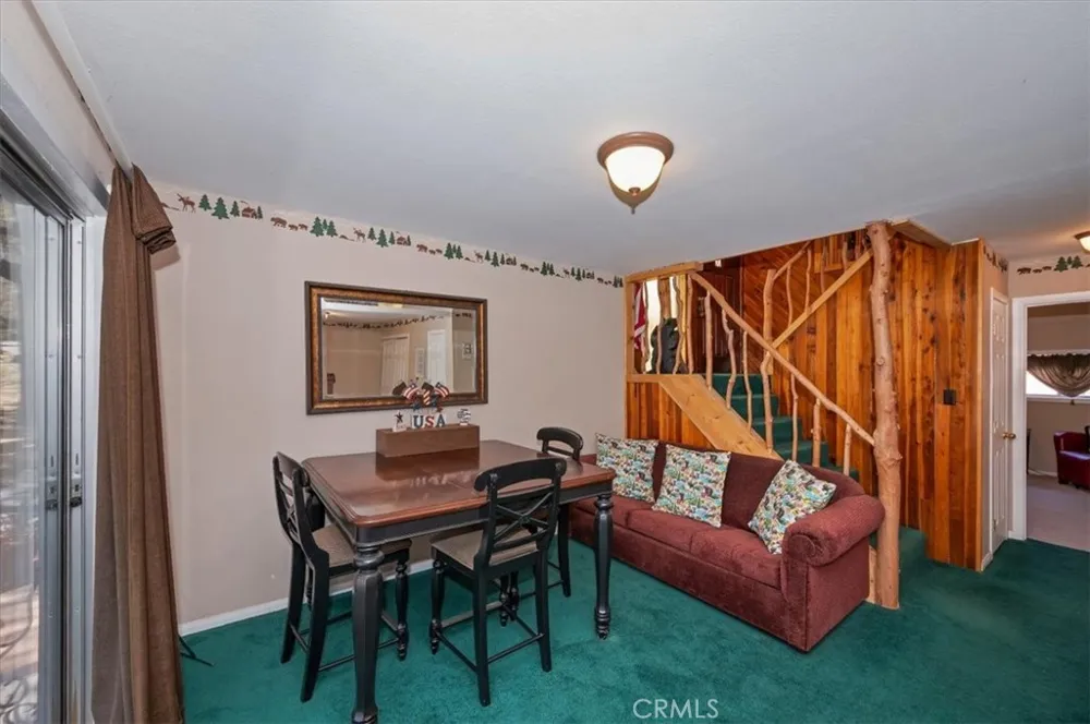 796 Orange Sugarloaf, CA 92386