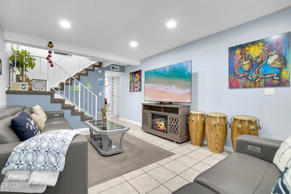 13175 Bromont Avenue Sylmar, CA 91342
