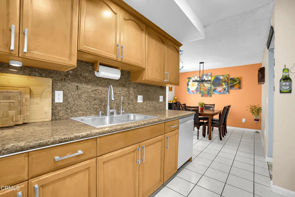 13175 Bromont Avenue Sylmar, CA 91342