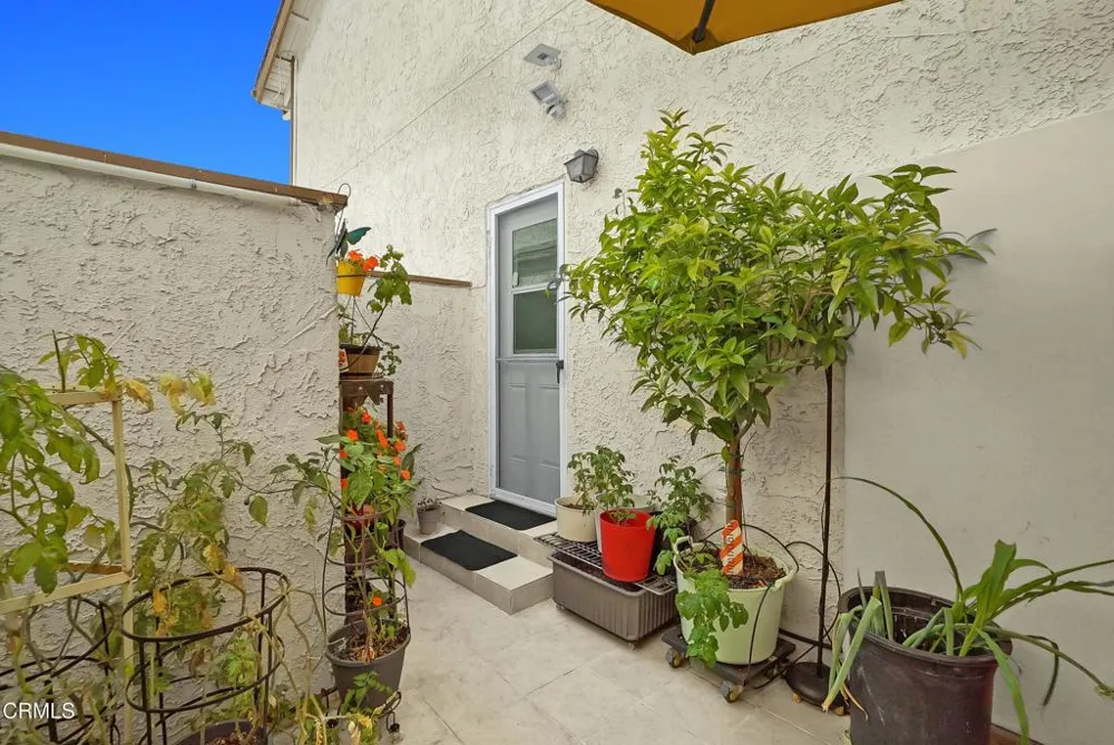 13175 Bromont Avenue Sylmar, CA 91342