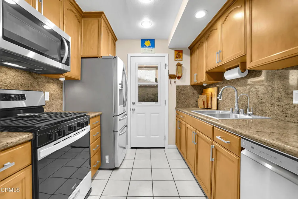 13175 Bromont Avenue Sylmar, CA 91342