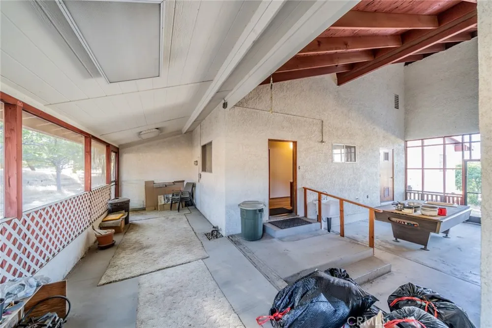 6474 Macapa Phelan, CA 92371