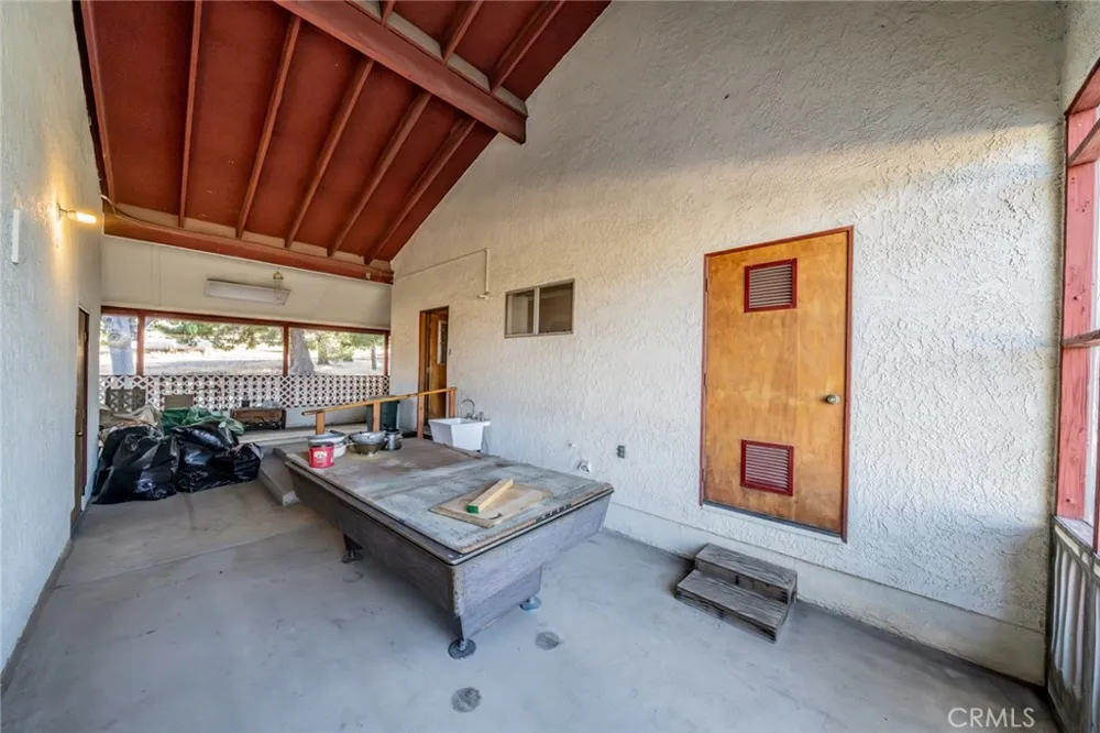 6474 Macapa Phelan, CA 92371