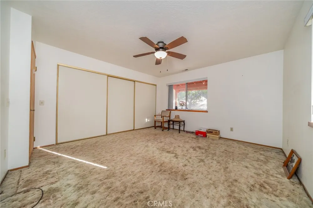 6474 Macapa Phelan, CA 92371