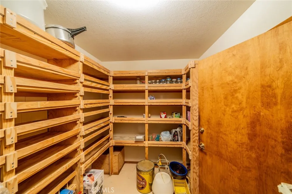 6474 Macapa Phelan, CA 92371