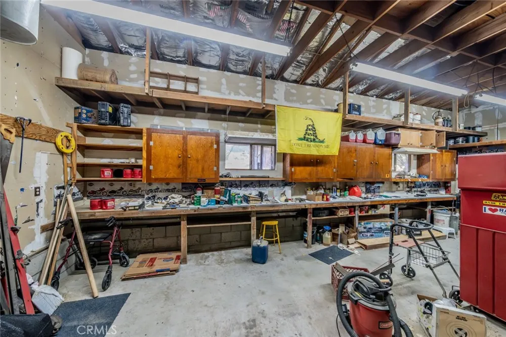 6474 Macapa Phelan, CA 92371