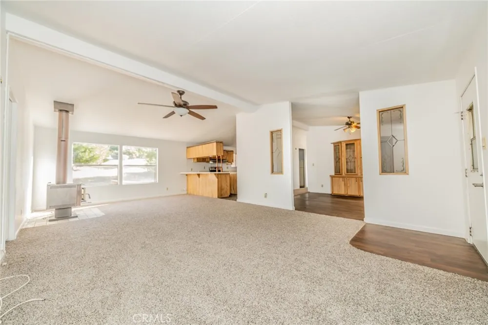 6474 Macapa Phelan, CA 92371
