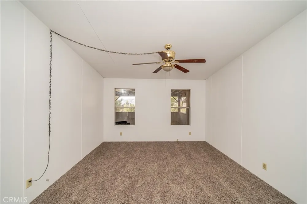 6474 Macapa Phelan, CA 92371