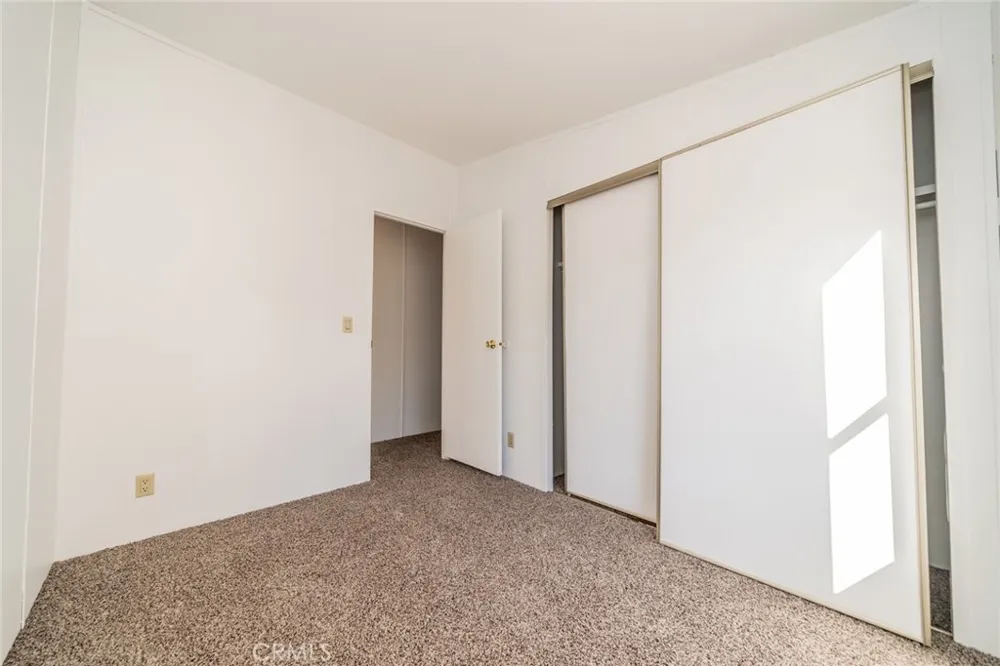 6474 Macapa Phelan, CA 92371