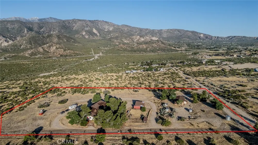 6474 Macapa Phelan, CA 92371
