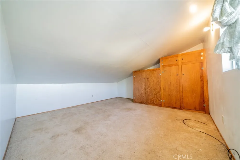 6474 Macapa Phelan, CA 92371