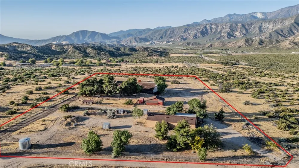 6474 Macapa Phelan, CA 92371